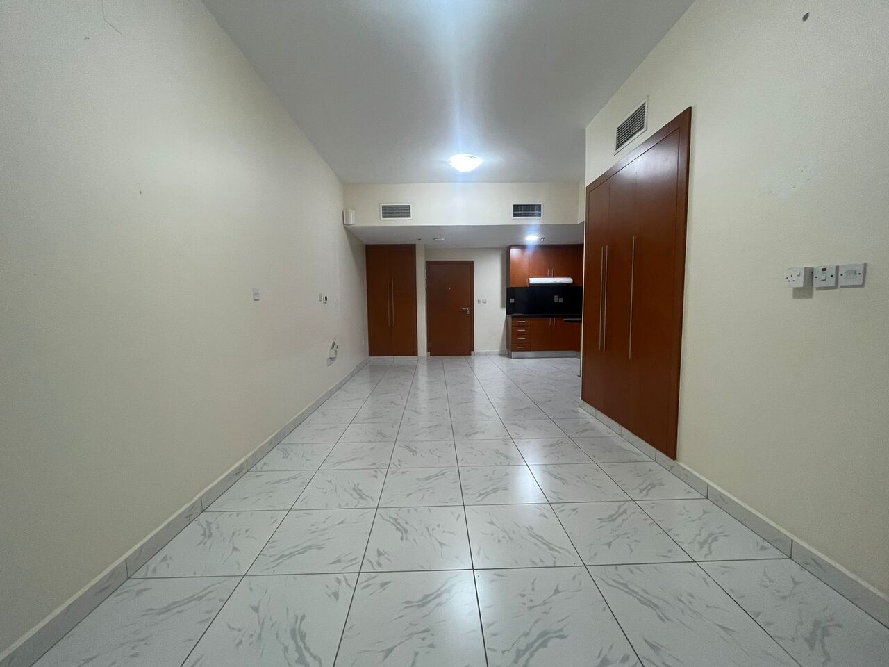 Mankhool Golden Sands 12